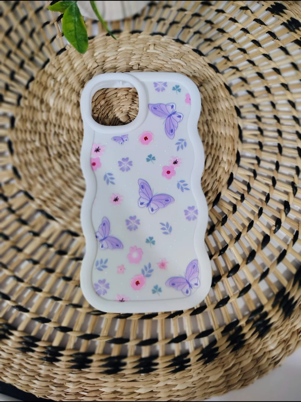 White Butterfly Floral Wavy Silicone IPhone 14 Case